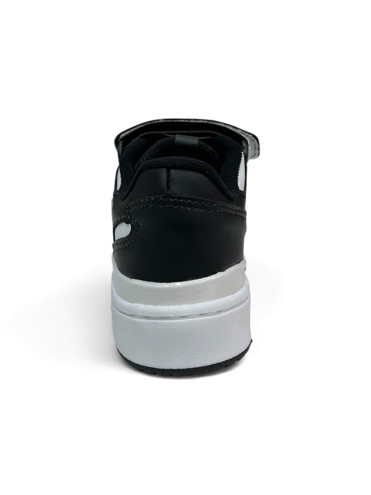 ADIDAS FÓRUM LOW ( PRETO / BRANCO)
