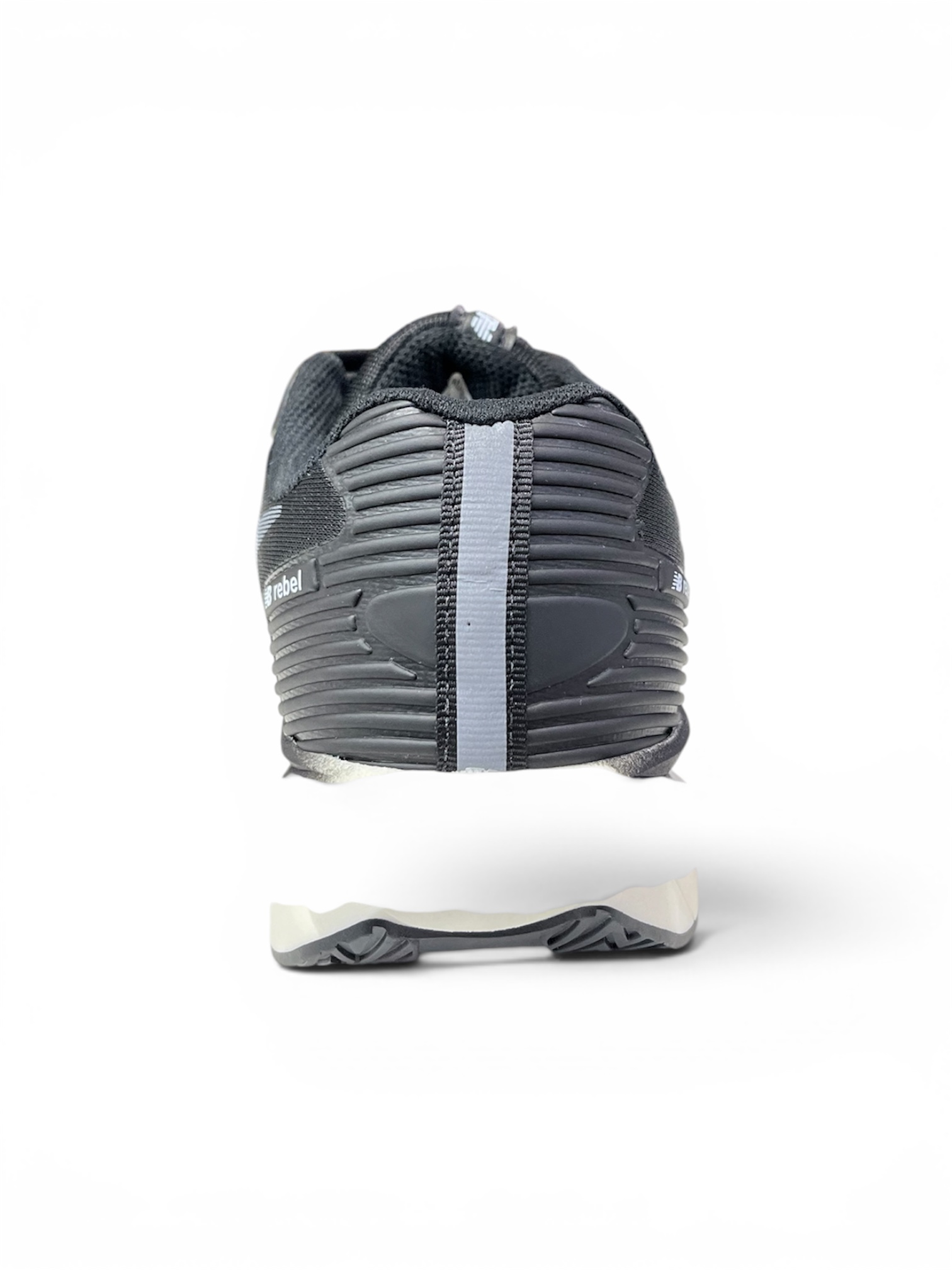 NEW BALANCE FUELCELL REBEL V5 ( CINZA )