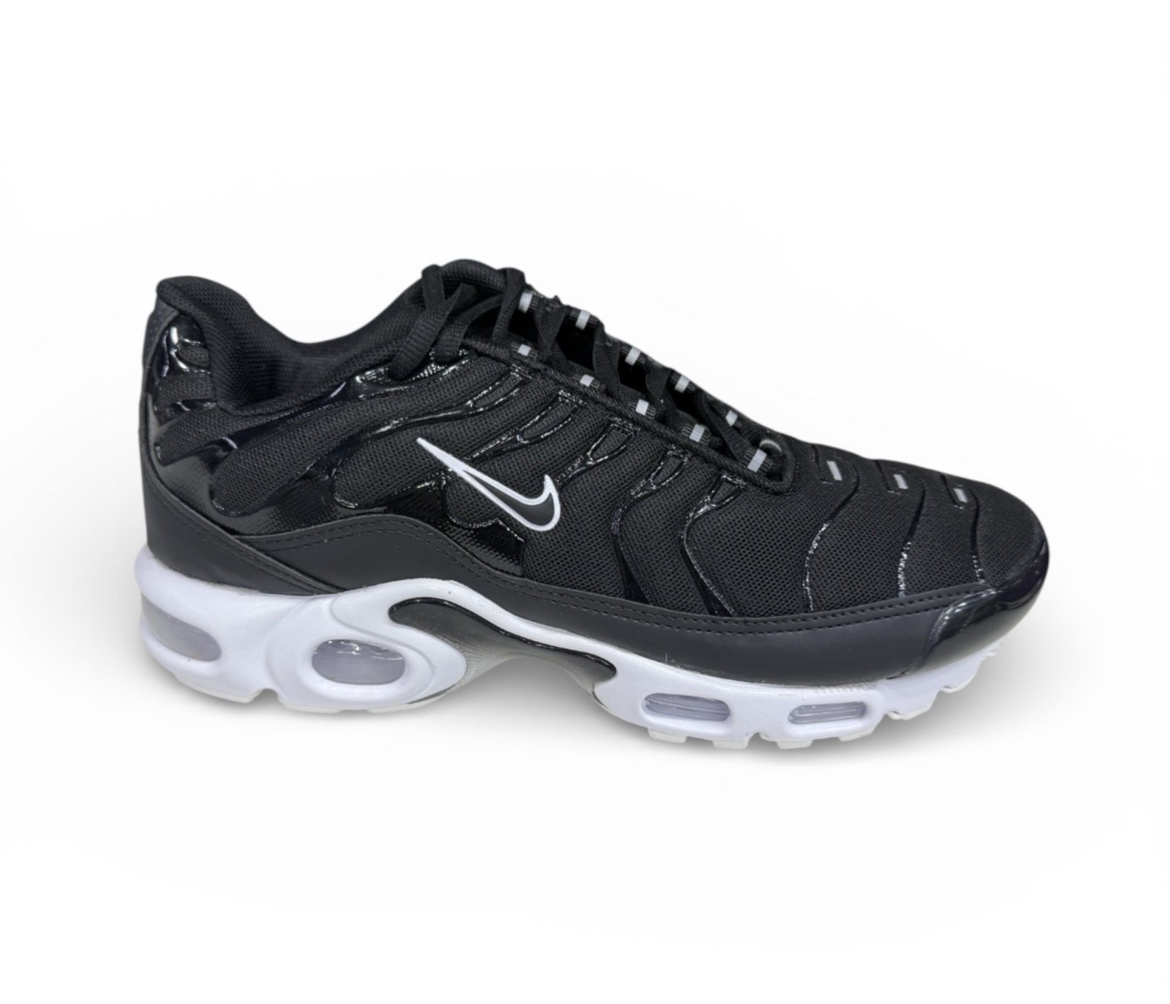 NIKE TN IMPORTADO ( PRETO BRANCO)