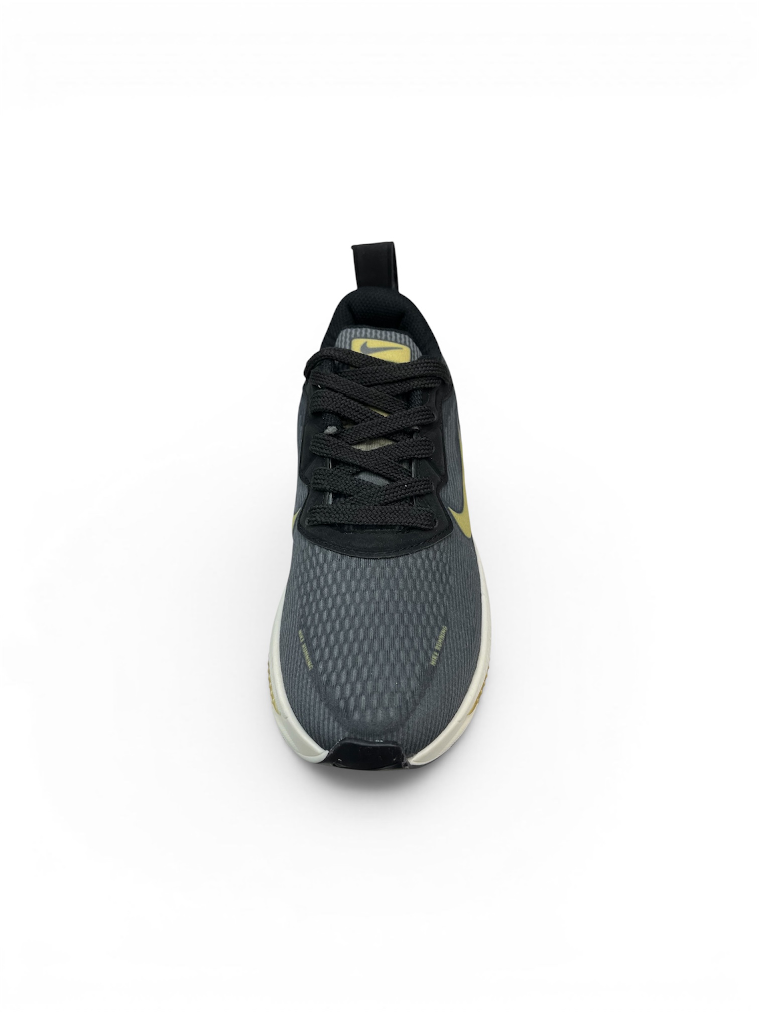 NIKE VOMERO 18 ( PRETO / DOURADO )